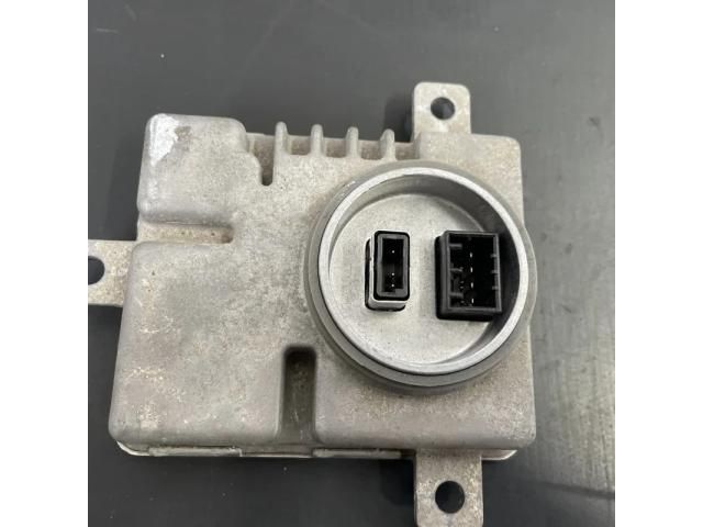 bontott AUDI A4 B8 Xenon Trafó