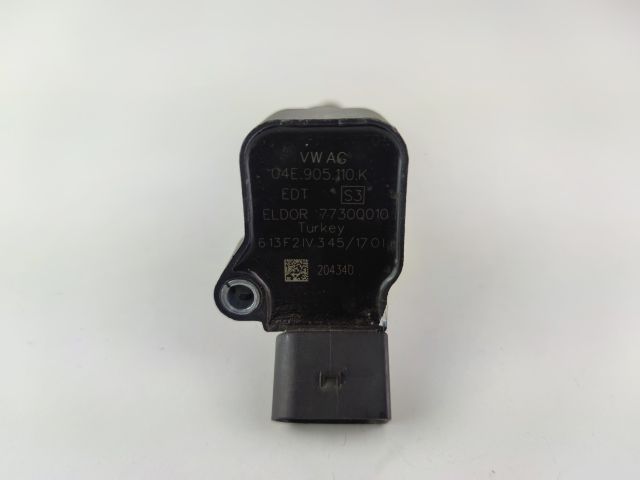 bontott AUDI A4 B9 Gyújtótrafó