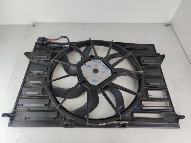 bontott AUDI A4 B9 Hűtőventilátor
