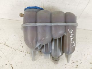 bontott AUDI A4 B9 Kiegyenlítő Tartály