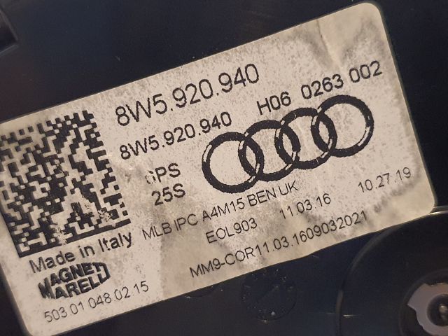 bontott AUDI A4 B9 Kilométeróra