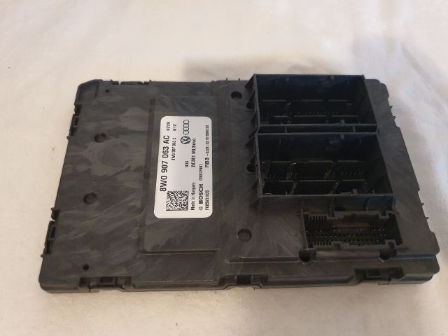 bontott AUDI A4 B9 Komfort Elektronika