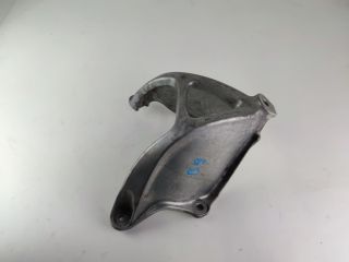 bontott AUDI A4 B9 Motor Tartó Bak Bal