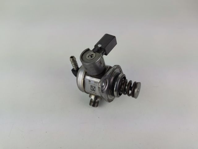 bontott AUDI A4 B9 Nagynyomású Szivattyú