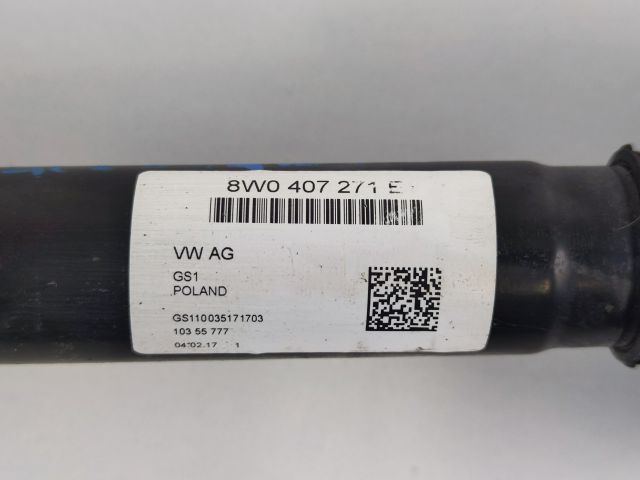 bontott AUDI A4 B9 Bal Féltengely