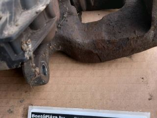 bontott AUDI A4 B9 Bal hátsó Féknyereg Munkahengerrel