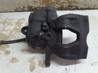 bontott AUDI A4 B9 Bal hátsó Féknyereg Munkahengerrel