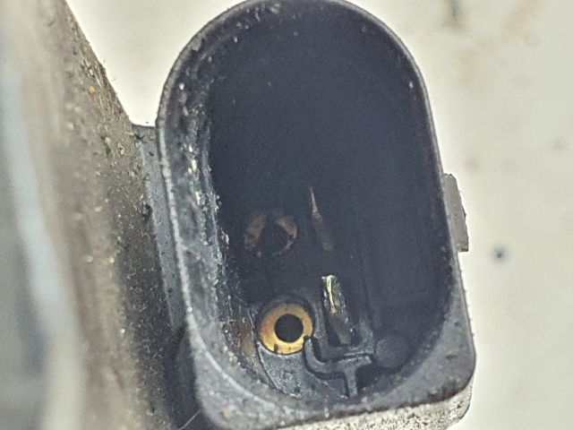 bontott AUDI A4 B9 Bal hátsó Féknyereg Munkahengerrel