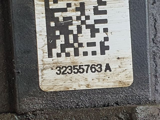 bontott AUDI A4 B9 Bal hátsó Féknyereg Munkahengerrel