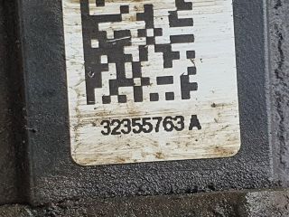 bontott AUDI A4 B9 Bal hátsó Féknyereg Munkahengerrel