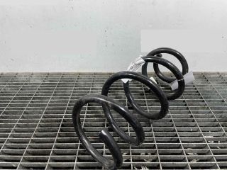 bontott AUDI A4 B9 Első Rugó