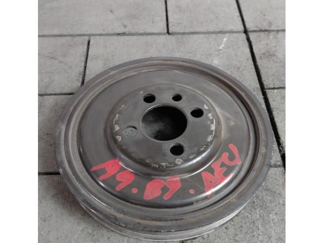 bontott AUDI A4 B9 Főtengely Szíjtárcsa