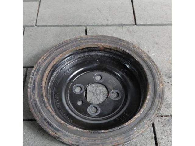 bontott AUDI A4 B9 Főtengely Szíjtárcsa