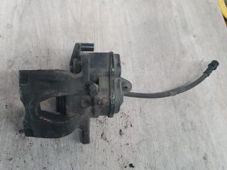 bontott AUDI A4 B9 Jobb első Féknyereg Munkahengerrel