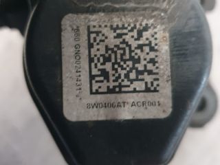 bontott AUDI A4 B9 Jobb első Féknyereg Munkahengerrel