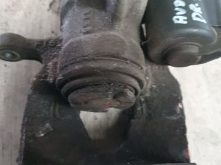 bontott AUDI A4 B9 Jobb első Féknyereg Munkahengerrel