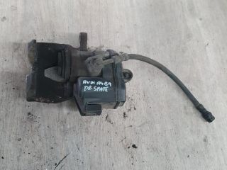 bontott AUDI A4 B9 Jobb első Féknyereg Munkahengerrel