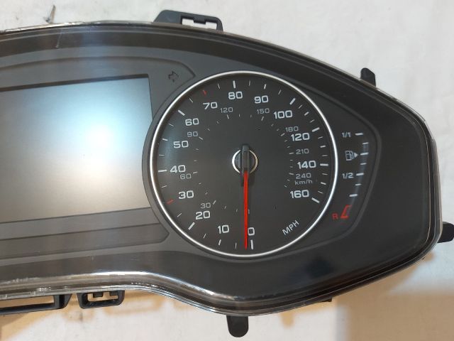 bontott AUDI A4 B9 Kilométeróra