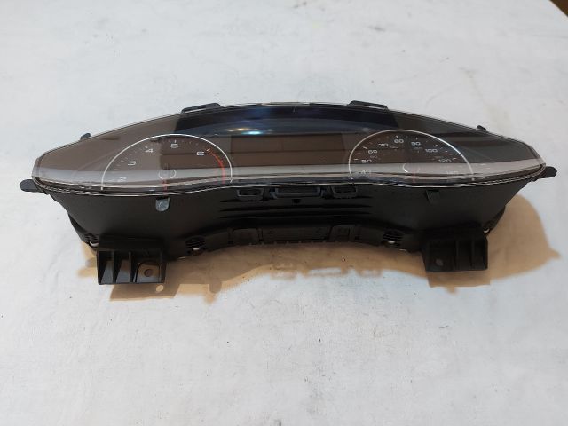 bontott AUDI A4 B9 Kilométeróra