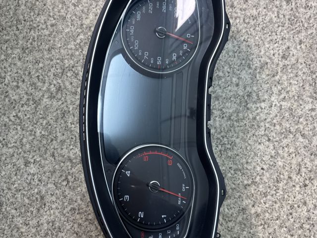 bontott AUDI A4 B9 Kilométeróra