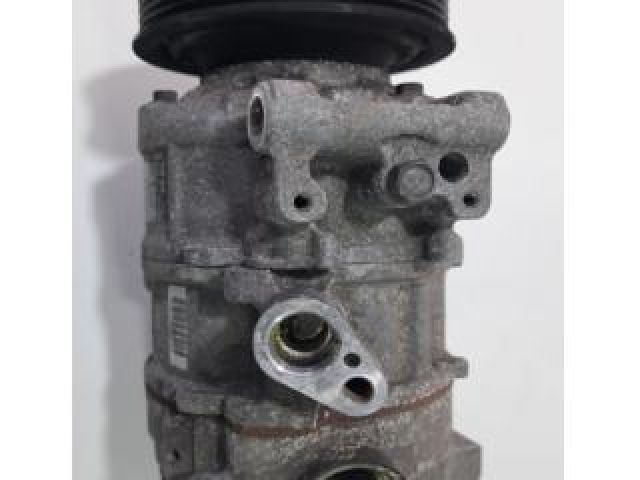 bontott AUDI A4 B9 Klímakompresszor