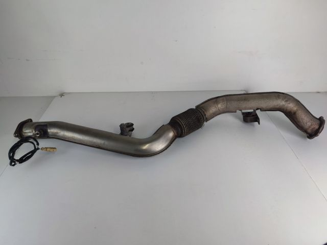 bontott AUDI A4 B9 Középső Kipufogó Cső
