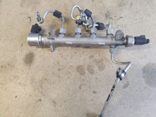 bontott AUDI A4 B9 Közösnyomócső