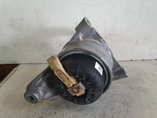 bontott AUDI A4 B9 Motor Tartó Bak Bal