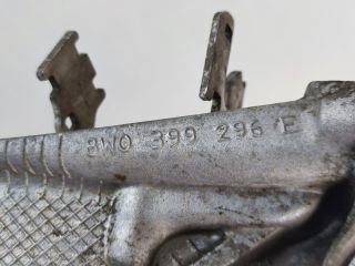 bontott AUDI A4 B9 Motor Tartó Bak Jobb