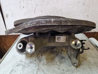bontott AUDI A4 B9 Bal hátsó Kerékagy