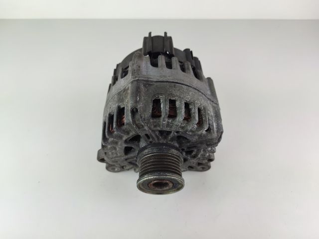 bontott AUDI A4 B9 Generátor