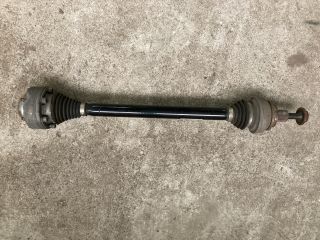 bontott AUDI A4 B9 Jobb hátsó Féltengely