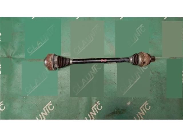 bontott AUDI A4 B9 Jobb hátsó Féltengely