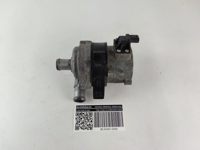 bontott AUDI A4 B9 Kiegészítő Vízszivattyú