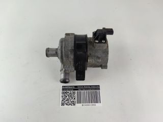 bontott AUDI A4 B9 Kiegészítő Vízszivattyú