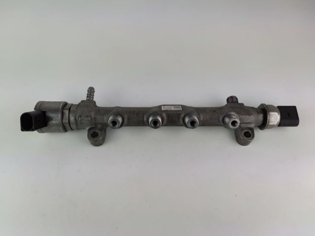 bontott AUDI A4 B9 Közösnyomócső