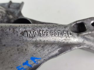 bontott AUDI A4 B9 Motor Tartó Bak Bal