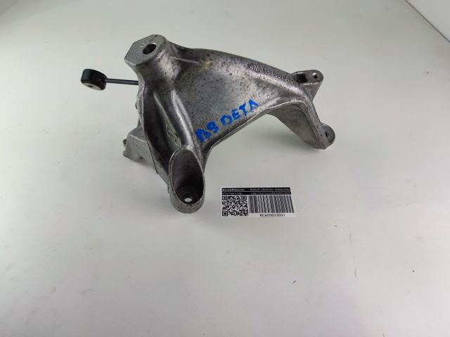 bontott AUDI A4 B9 Motor Tartó Bak Bal