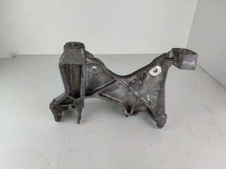 bontott AUDI A4 B9 Motor Tartó Bak Jobb