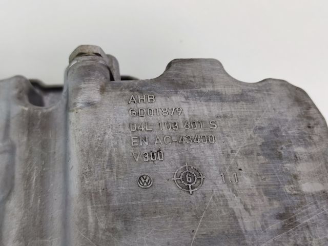 bontott AUDI A4 B9 Olajteknő