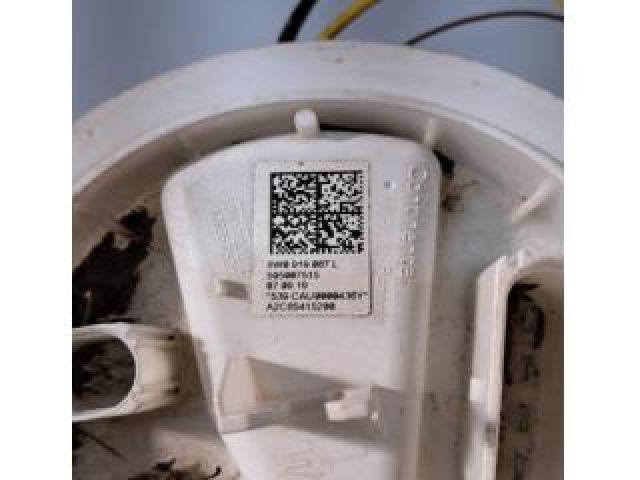 bontott AUDI A4 B9 Üzemanyag Szivattyú