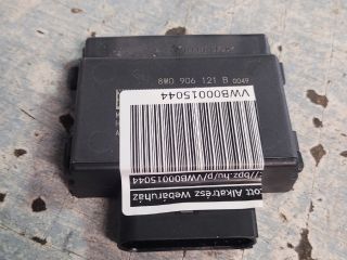 bontott AUDI A4 B9 Üzemanyag Szivattyú Relé