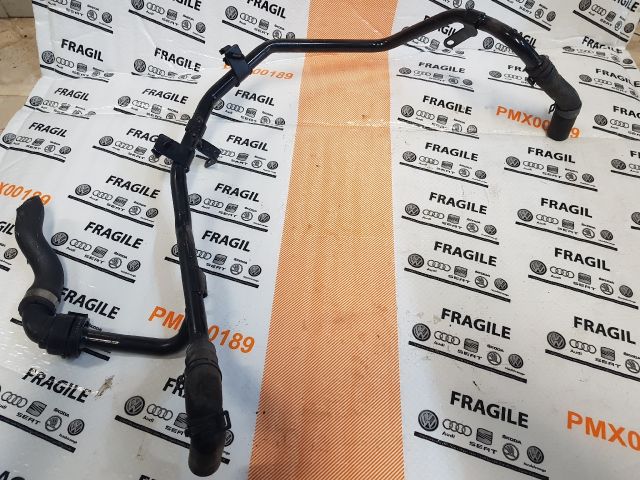 bontott AUDI A4 B9 Vízcső