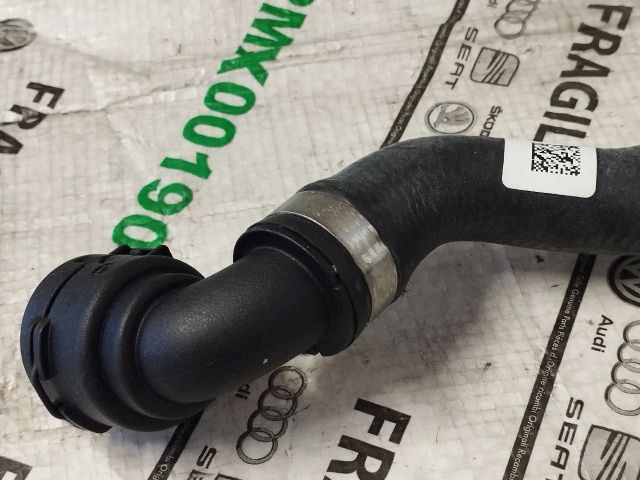 bontott AUDI A4 B9 Vízcső