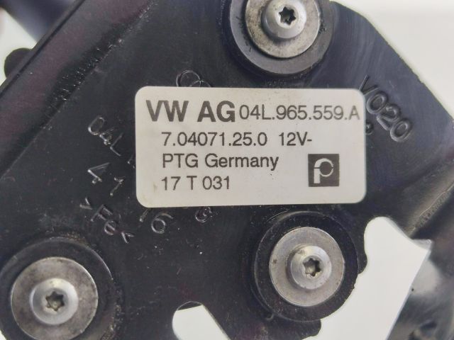 bontott AUDI A4 B9 Vízpumpa