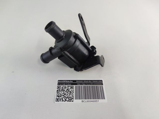 bontott AUDI A4 B9 Vízpumpa