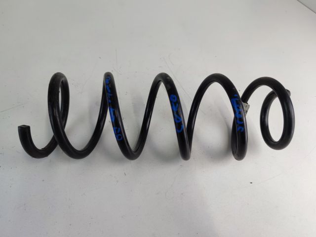 bontott AUDI A4 B9 Bal első Rugó