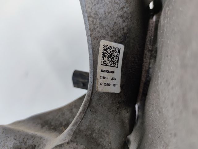 bontott AUDI A4 B9 Bal hátsó Csonkállvány