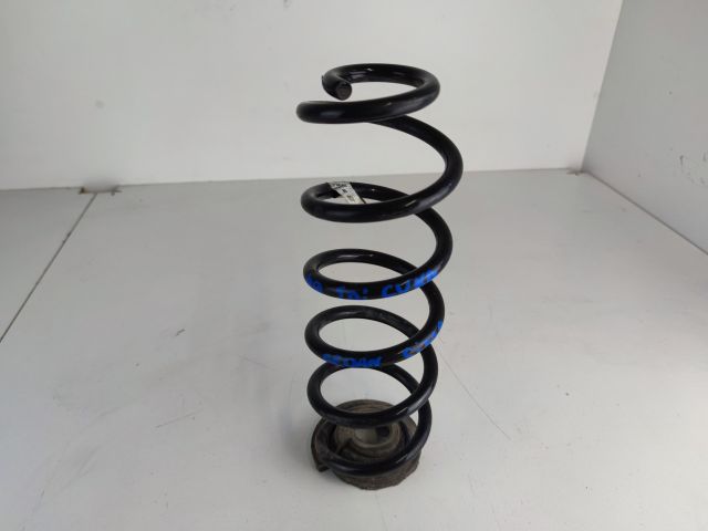 bontott AUDI A4 B9 Hátsó Rugó