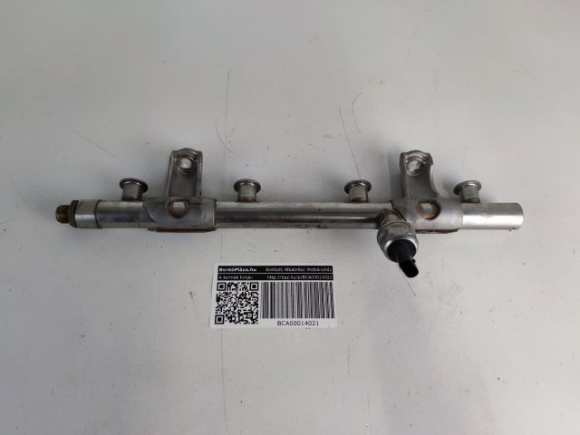 bontott AUDI A4 B9 Közösnyomócső